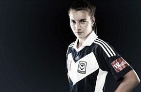 看不到巾帼英雄的飒爽英姿了 今年的《FIFA》手游确定没有女球员