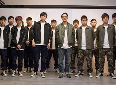 香港艺人余文乐组建电竞战队，主攻《英雄联盟》和《王者荣耀》