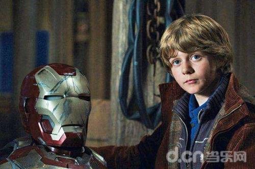 复联4新英雄隐藏彩蛋?《火王》神镜跃跃欲出