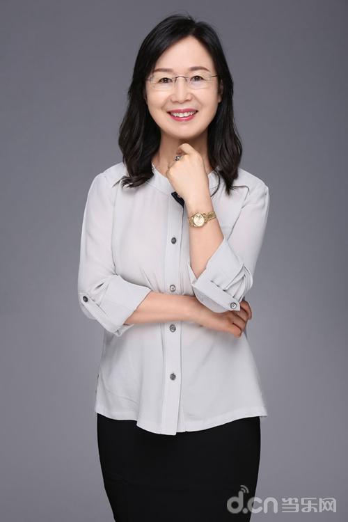 《好妈妈胜过好老师》作者,知名家庭教育专家尹建莉联合国儿童基金会